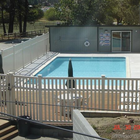 ביג בר לייק Bay Meadows Resort מתקנים תמונה